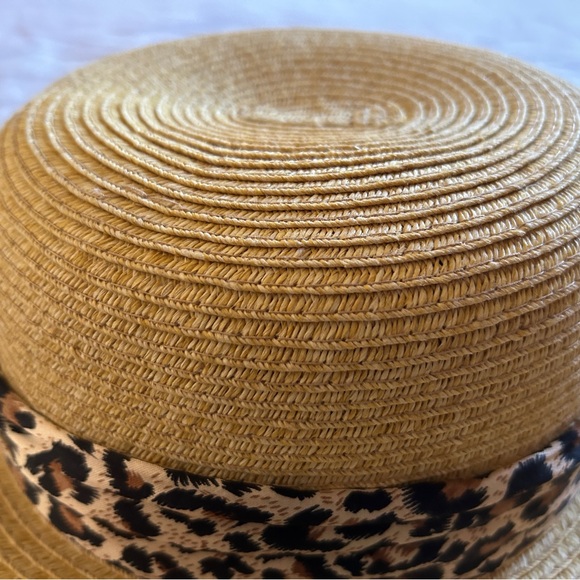 Big sun hat with leopard tie detail - Picture 5 of 8